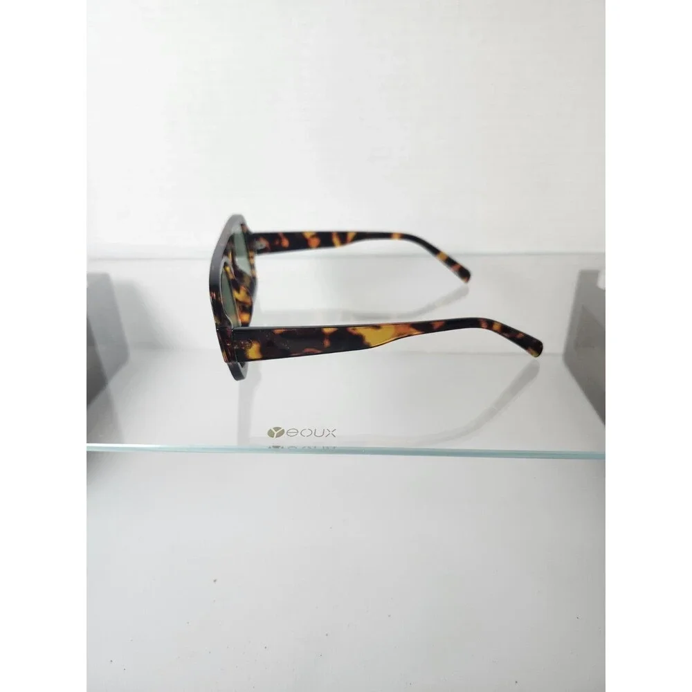 2 Pairs Of Wowsun Over Sized Frames Sunglasses